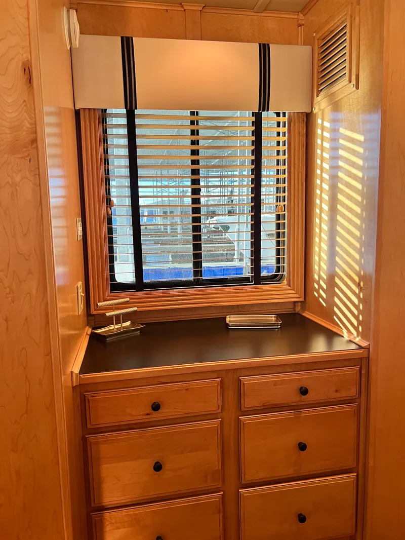 Slide: The Image of Sumerset 90x18 Houseboat 2005 - 19