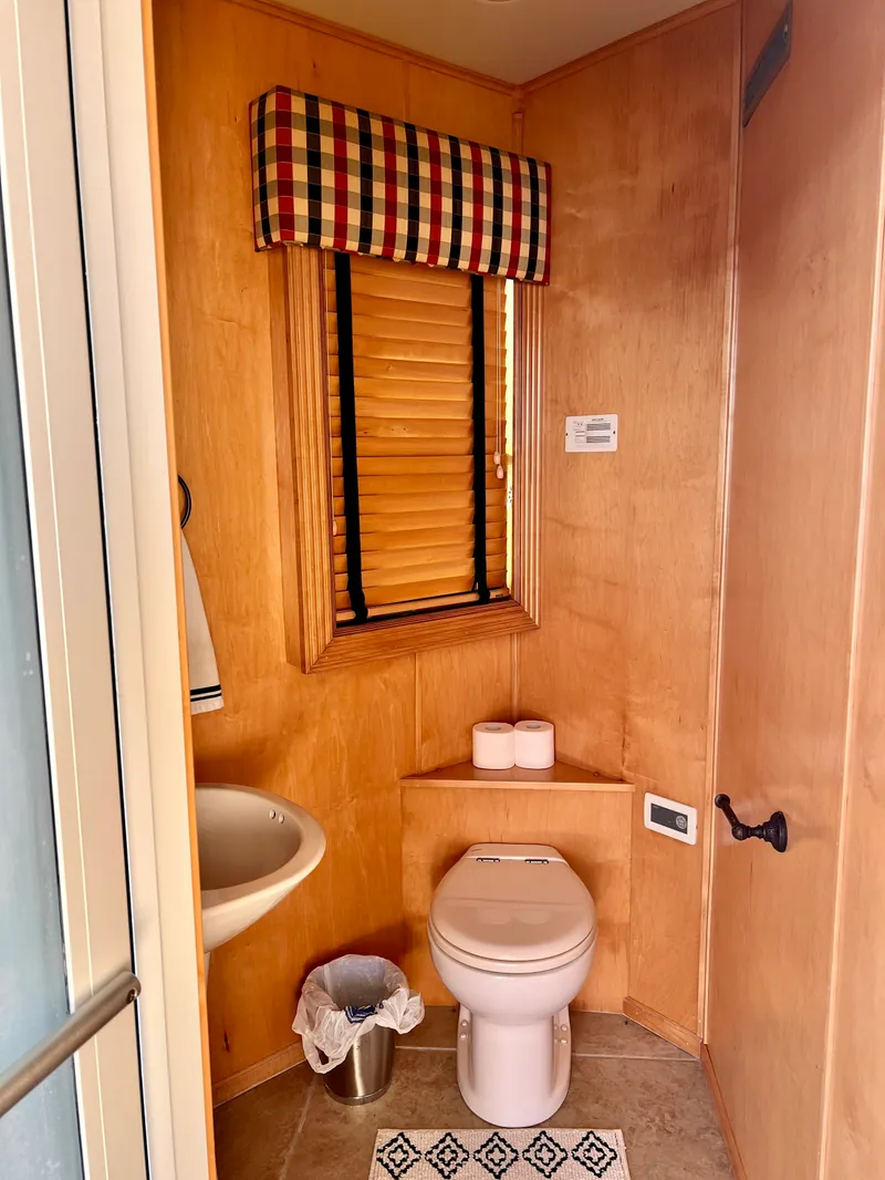 Slide: The Image of Sumerset 90x18 Houseboat 2005 - 54