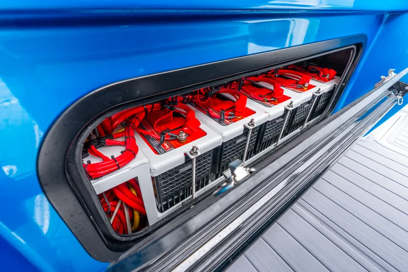 Slide: The Image of Nortech 390 Sport Center Console 2024 - 53