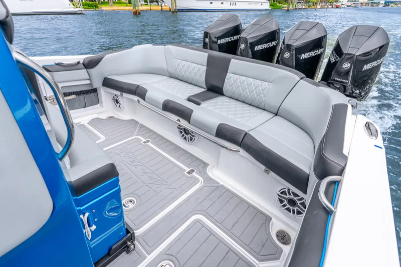 Slide: The Image of Nortech 390 Sport Center Console 2024 - 45