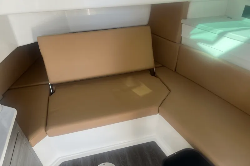 Slide: The Image of Aviara AV40 Outboard 2025 - 19