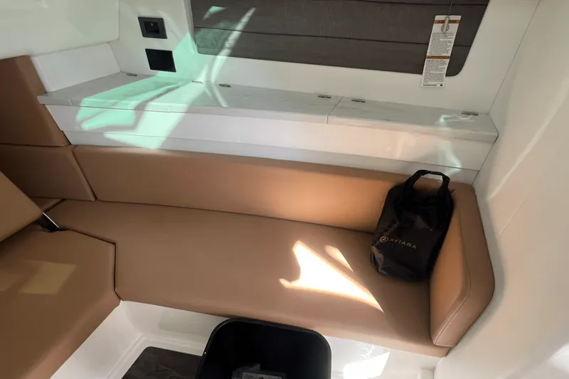 Slide: The Image of Aviara AV40 Outboard 2025 - 20