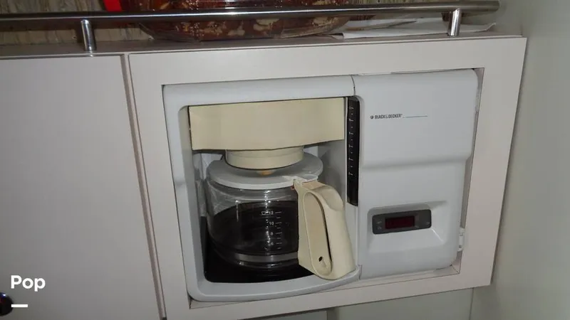 Slide: The Image of Wellcraft 330 coastal 2002 - 11042252