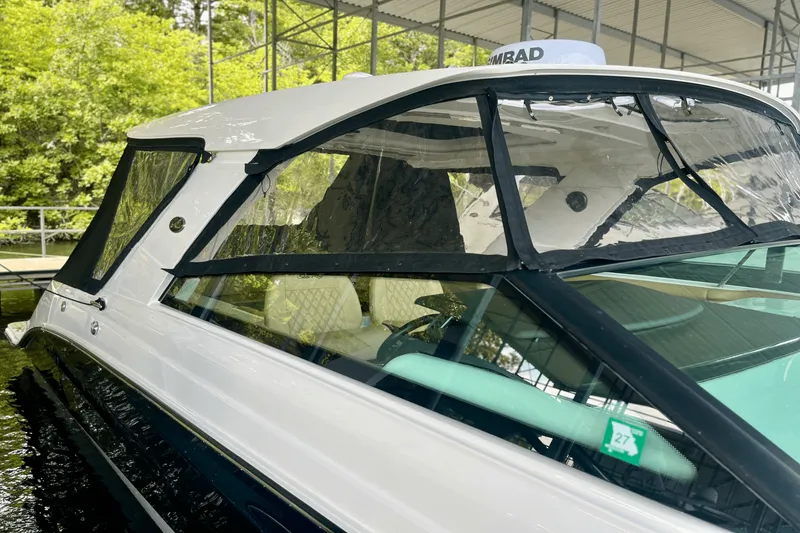 Slide: The Image of Sea Ray SLX 400 OB 2021 - 15