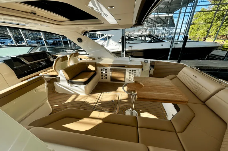 Slide: The Image of Sea Ray SLX 400 OB 2021 - 23