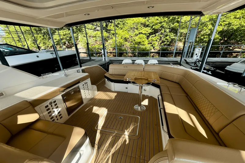 Slide: The Image of Sea Ray SLX 400 OB 2021 - 24