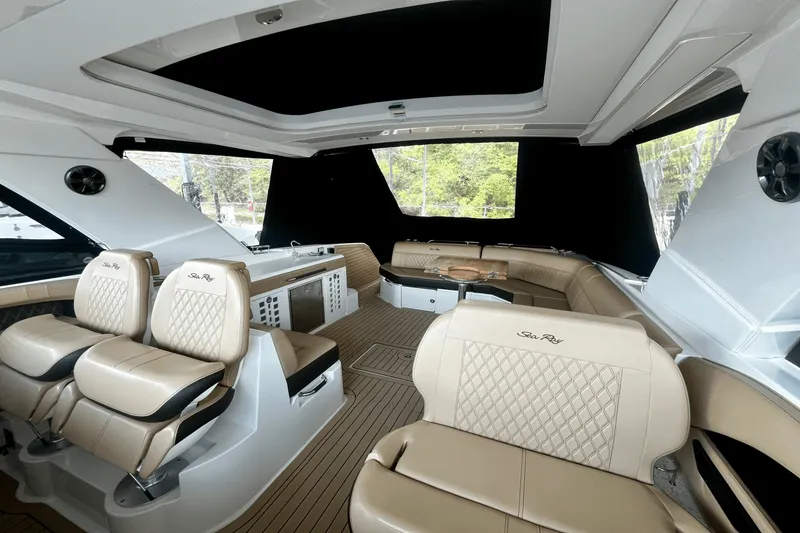 Slide: The Image of Sea Ray SLX 400 OB 2021 - 32