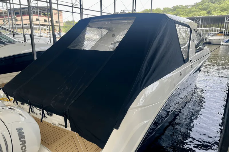 Slide: The Image of Sea Ray SLX 400 OB 2021 - 9