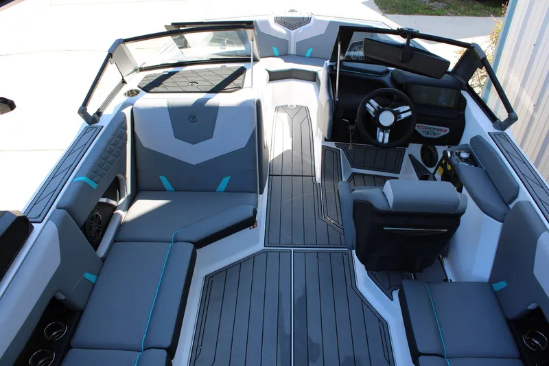 Slide: The Image of Nautique GS20 2026 - 12