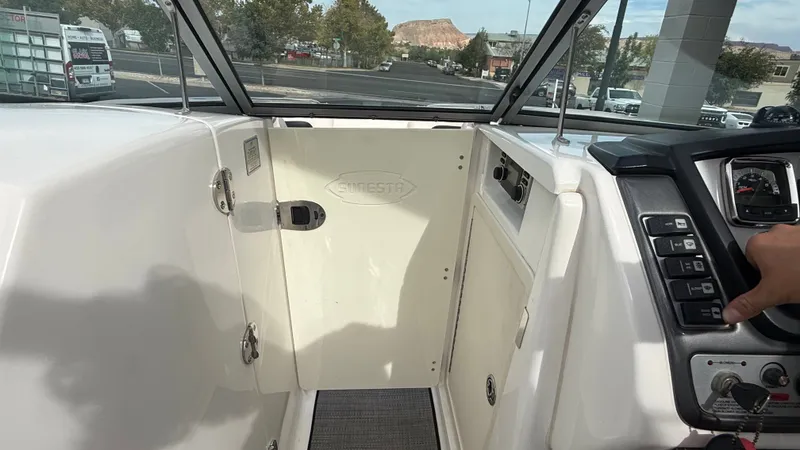 Slide: The Image of Chaparral Sunesta 264 Xtreme 2011 - 28