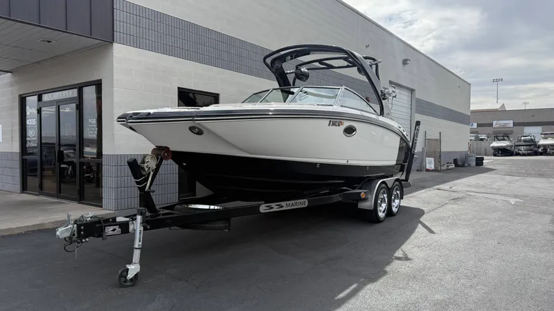 Slide: The Image of Chaparral Sunesta 264 Xtreme 2011 - 1