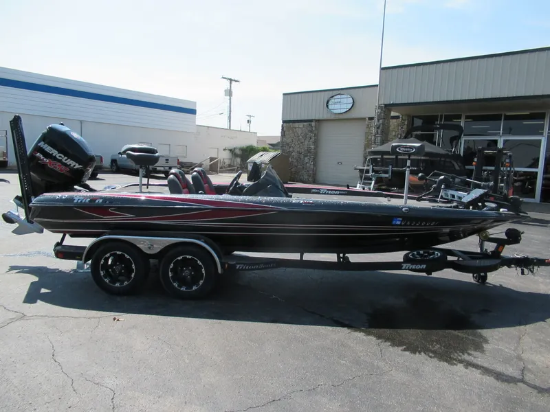 Slide: The Image of Triton 21 TrX Elite 2018 - 9