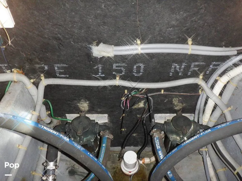 Slide: The Image of Sea Ray 415 Aft Cabin 1988 - 15900049