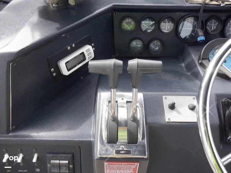 Slide: The Image of Sea Ray 415 Aft Cabin 1988 - 15900525