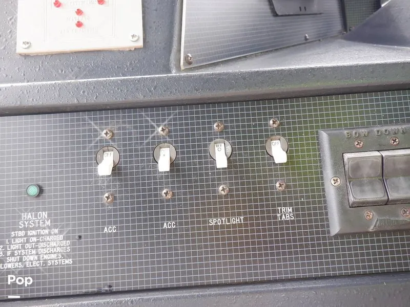 Slide: The Image of Sea Ray 415 Aft Cabin 1988 - 15900543