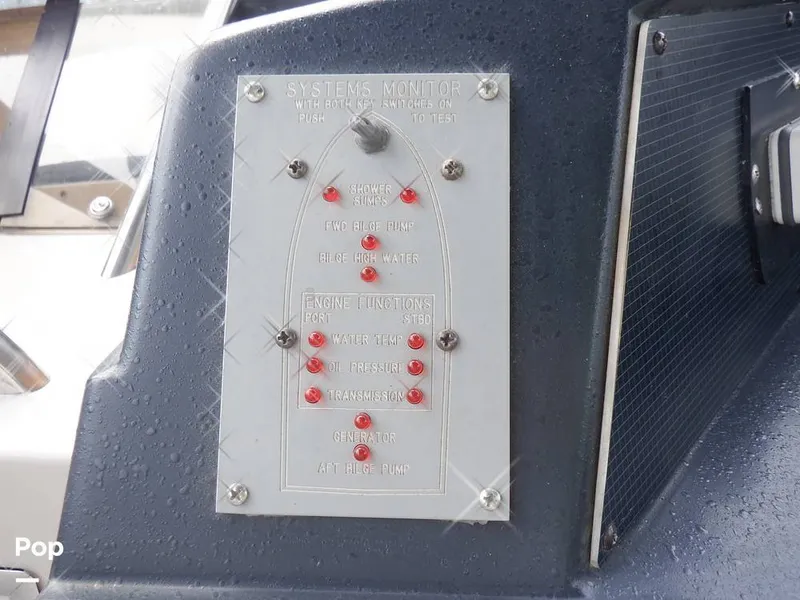 Slide: The Image of Sea Ray 415 Aft Cabin 1988 - 15900545