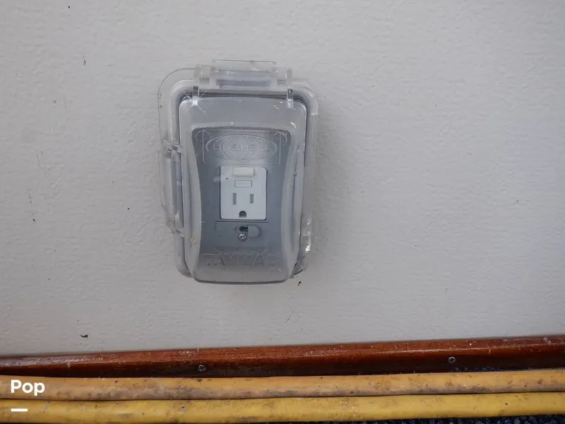 Slide: The Image of Sea Ray 415 Aft Cabin 1988 - 15900554