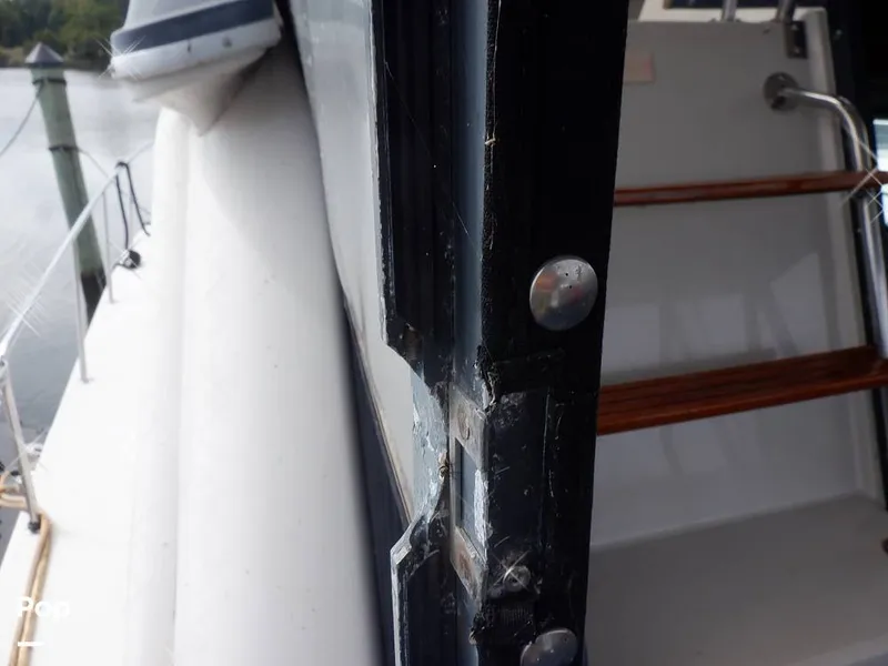 Slide: The Image of Sea Ray 415 Aft Cabin 1988 - 15900555