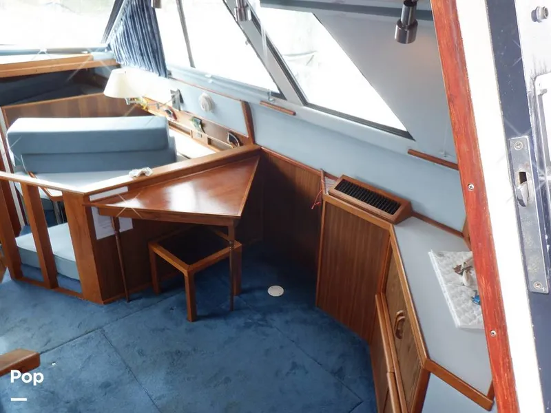 Slide: The Image of Sea Ray 415 Aft Cabin 1988 - 15900560