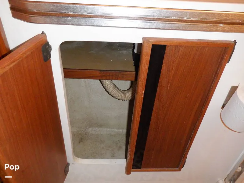 Slide: The Image of Sea Ray 415 Aft Cabin 1988 - 15900583