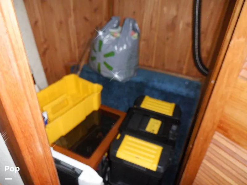 Slide: The Image of Sea Ray 415 Aft Cabin 1988 - 15900626