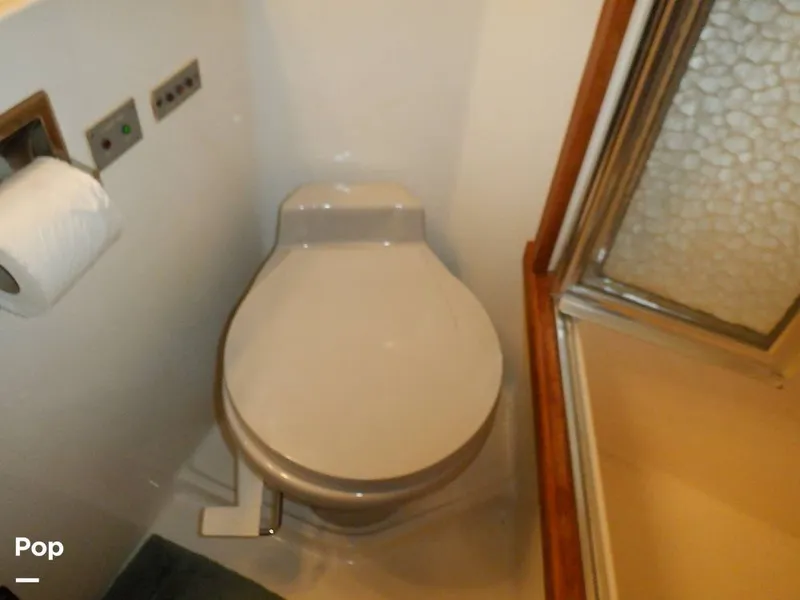 Slide: The Image of Sea Ray 415 Aft Cabin 1988 - 15900633