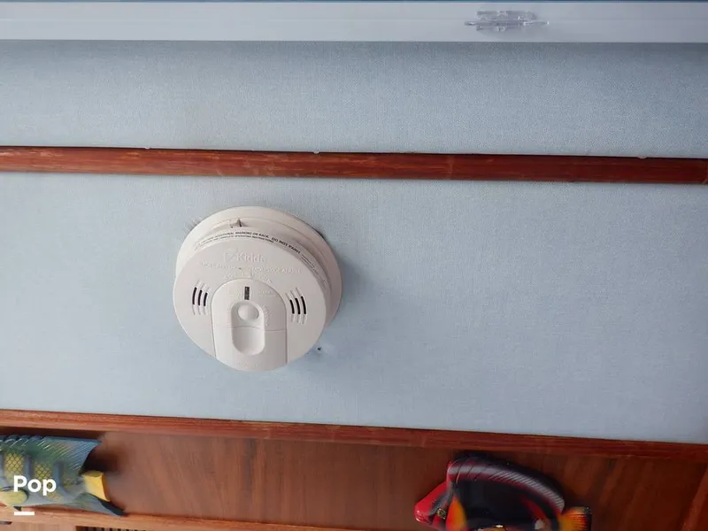 Slide: The Image of Sea Ray 415 Aft Cabin 1988 - 15900643