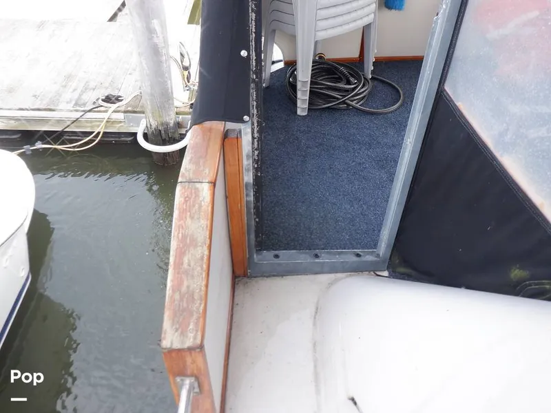 Slide: The Image of Sea Ray 415 Aft Cabin 1988 - 15899997