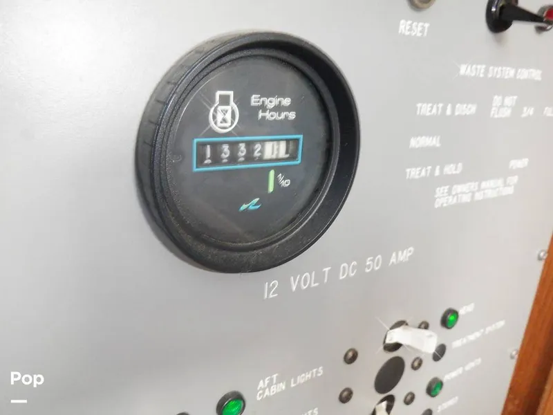 Slide: The Image of Sea Ray 415 Aft Cabin 1988 - 15900007