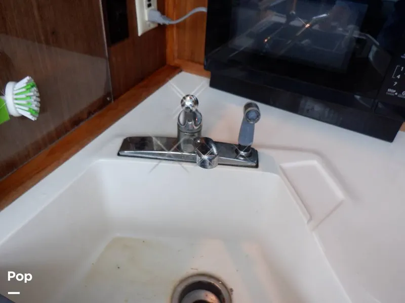 Slide: The Image of Sea Ray 415 Aft Cabin 1988 - 15900023