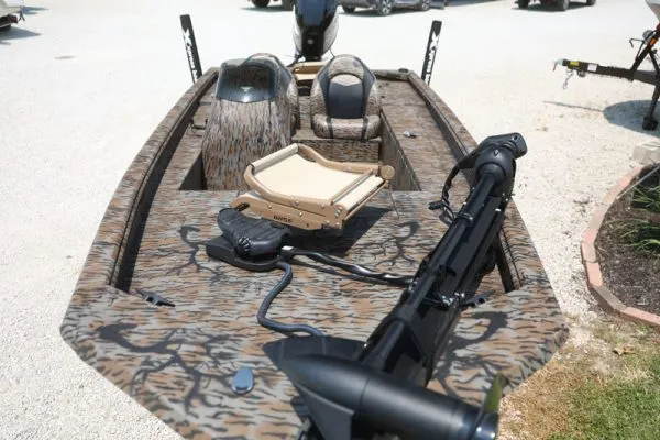 Slide: The Image of Xpress XP180 Camo - 10