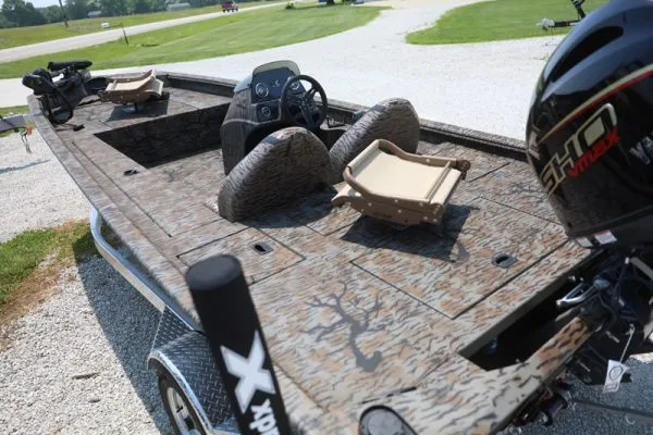 Slide: The Image of Xpress XP180 Camo - 4