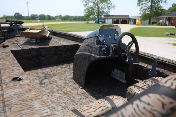 Slide: The Image of Xpress XP180 Camo - 6