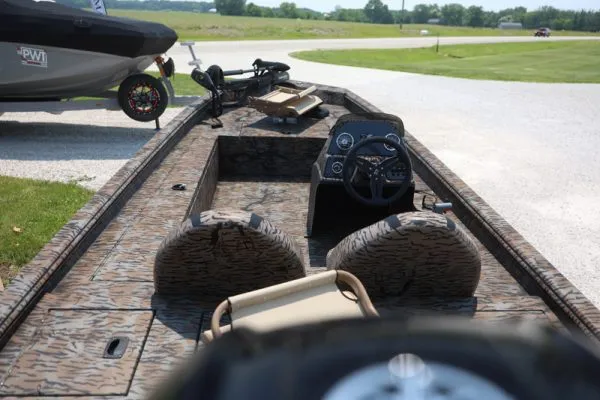 Slide: The Image of Xpress XP180 Camo - 7