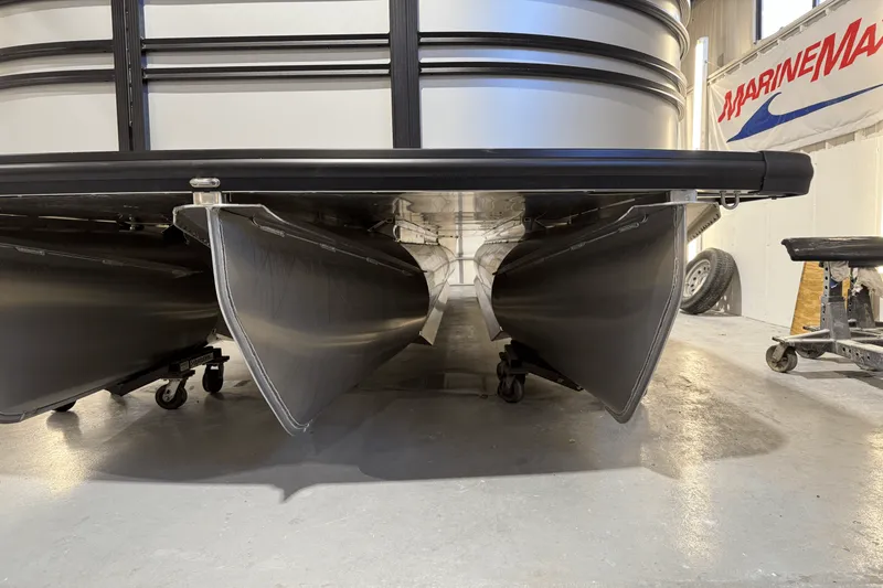 Slide: The Image of Harris 230 Sunliner 2025 - 5