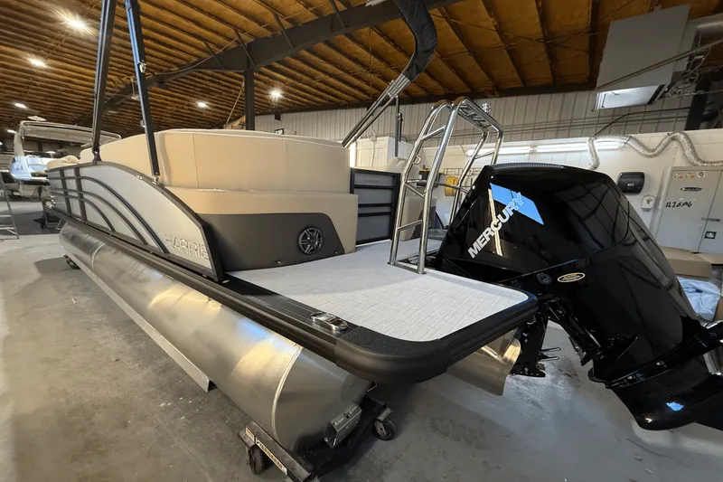 Slide: The Image of Harris 230 Sunliner 2025 - 9