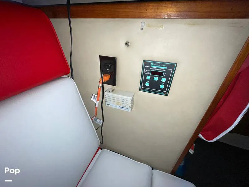 Slide: The Image of Chris-Craft 281 Catalina 1986 - 11335523