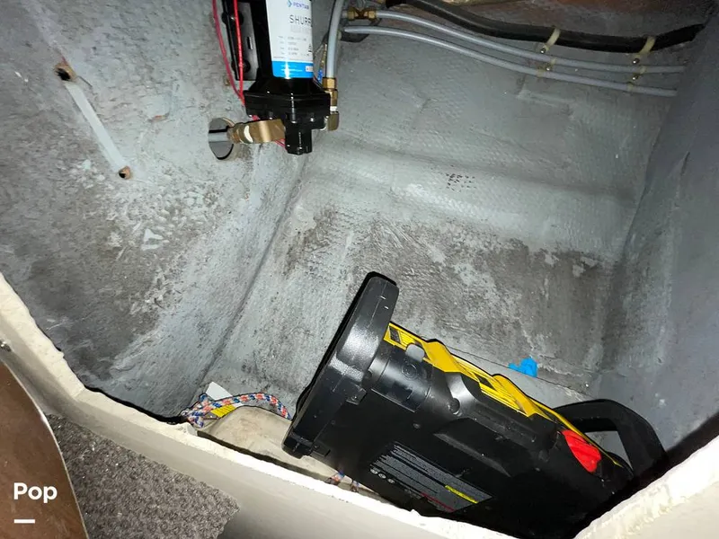 Slide: The Image of Chris-Craft Catalina 294 Express 1986 - 11335565