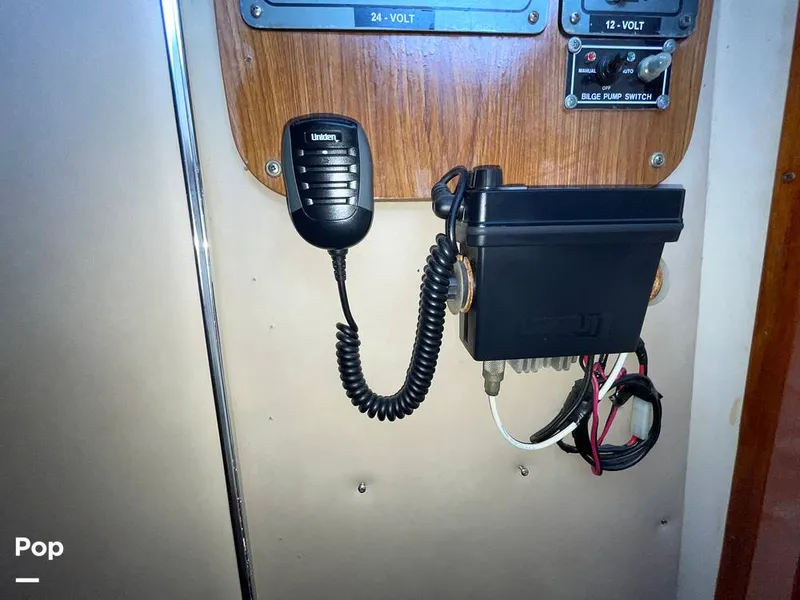 Slide: The Image of Chris-Craft Catalina 294 Express 1986 - 11335609