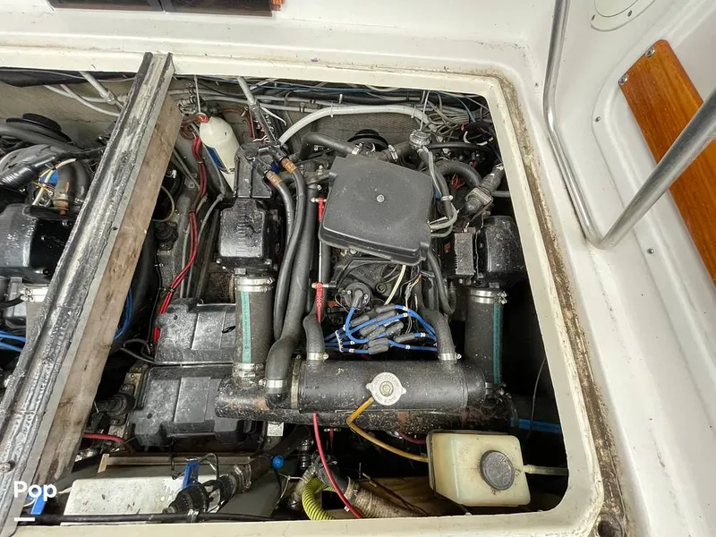 Slide: The Image of Chris-Craft Catalina 294 Express 1986 - 11335725