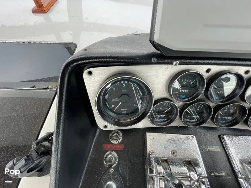 Slide: The Image of Chris-Craft Catalina 294 Express 1986 - 11335208