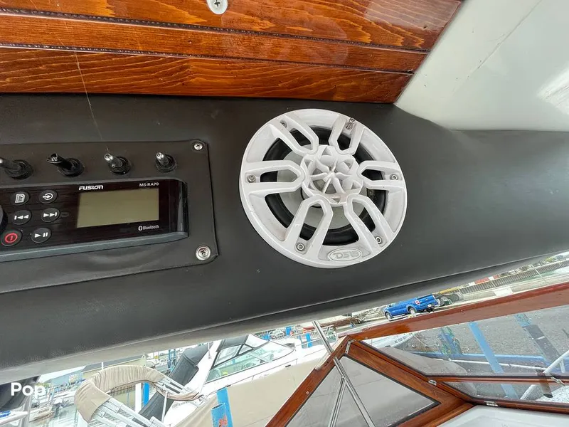 Slide: The Image of Chris-Craft Catalina 294 Express 1986 - 11335262