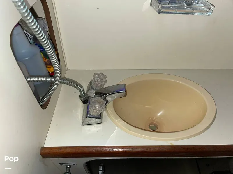 Slide: The Image of Chris-Craft Catalina 294 Express 1986 - 11335383