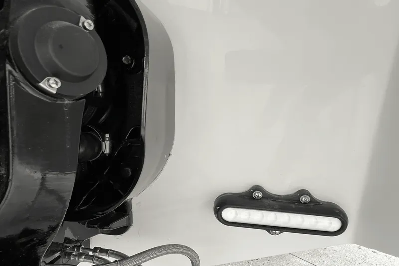 Slide: The Image of Cruisers Yachts 34 GLS 2025 - 23