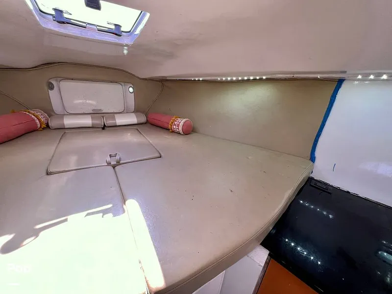 Slide: The Image of Chris-Craft 333 Commander Sport 1985 - 11174087