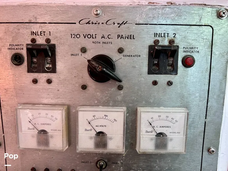 Slide: The Image of Chris-Craft 333 Commander Sport 1985 - 11174110