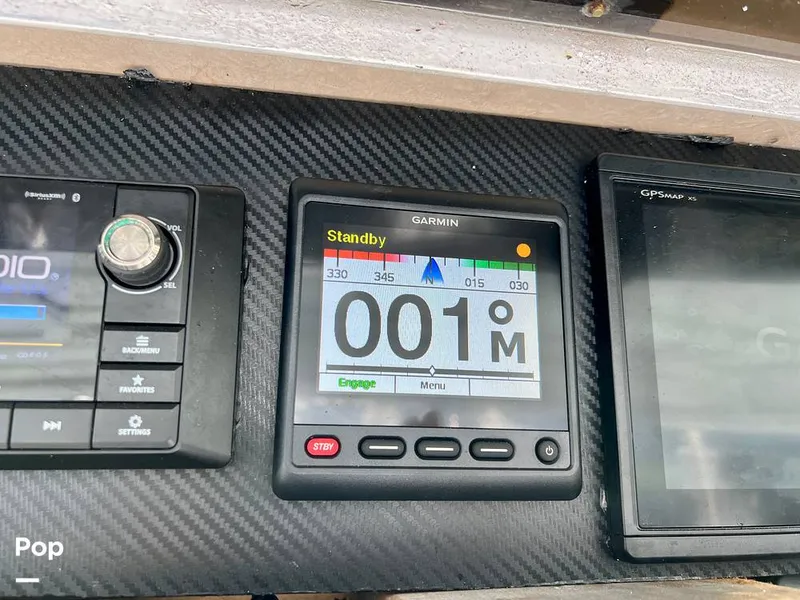 Slide: The Image of Chris-Craft 333 Commander Sport 1985 - 11173899