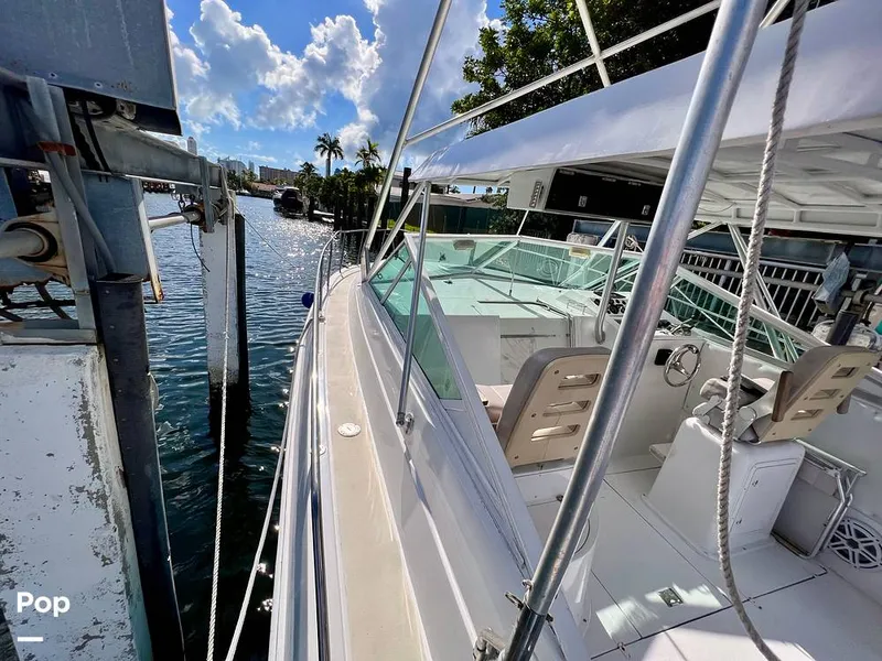 Slide: The Image of Chris-Craft 333 Commander Sport 1985 - 11173911