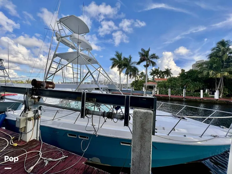 Slide: The Image of Chris-Craft 333 Commander Sport 1985 - 11173776