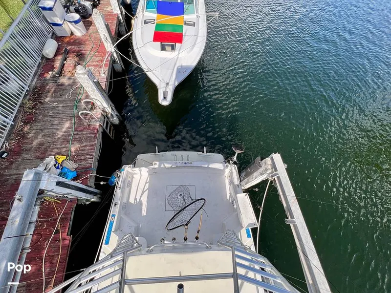 Slide: The Image of Chris-Craft 333 Commander Sport 1985 - 11173940